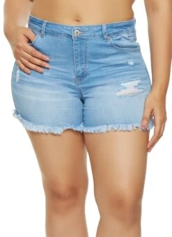 Plus Size WAX Frayed Shorts