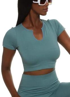 Compression Rib Notch Neck Crop Top