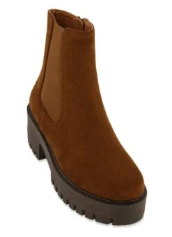 Elastic Side Lug Sole Chelsea Boots