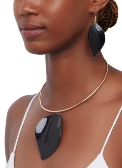 Leaf Pendant Necklace And Drop Earrings Set