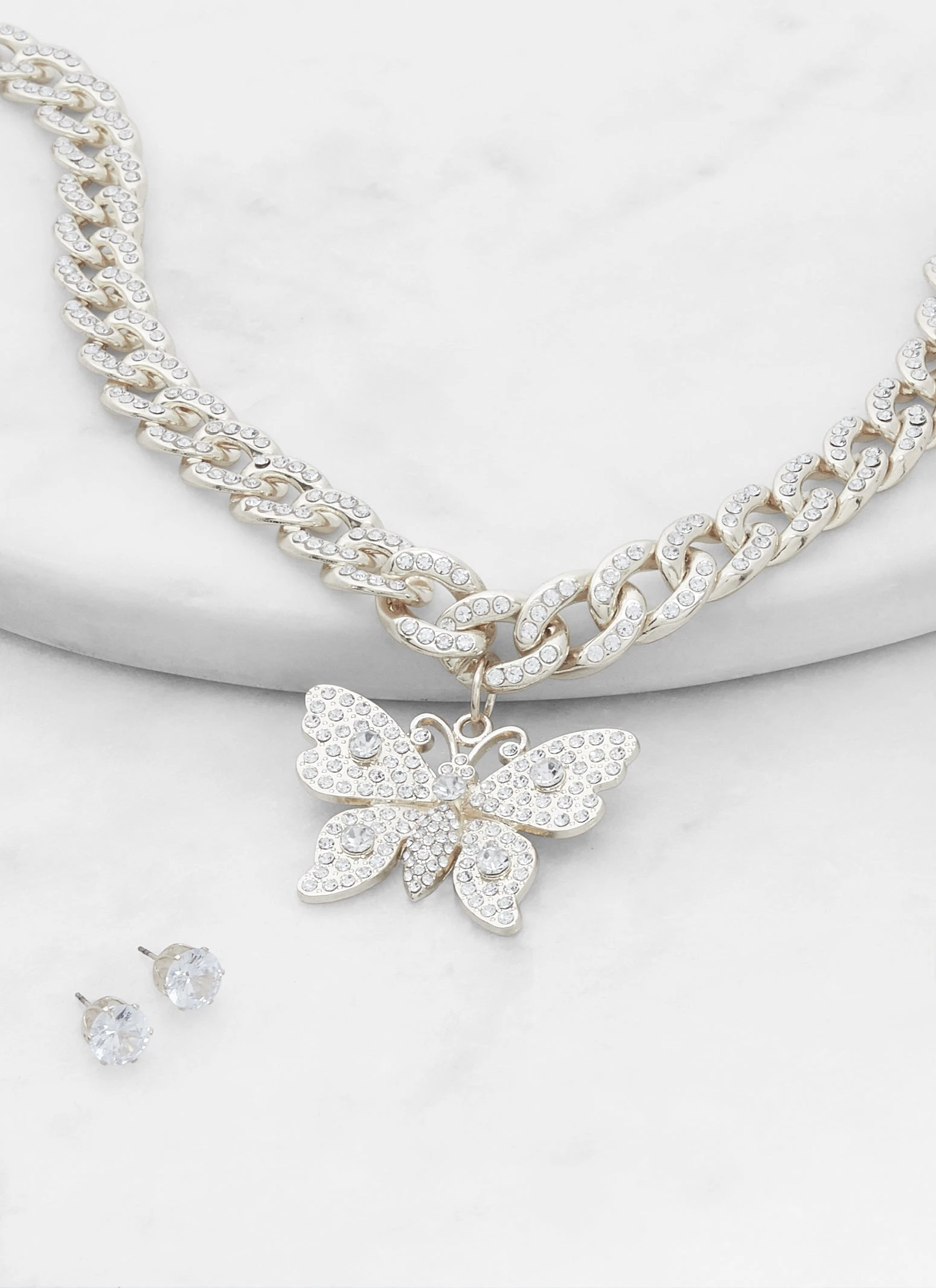 Rhinestone Butterfly Cuban Link Necklace And Earrings - Image 2