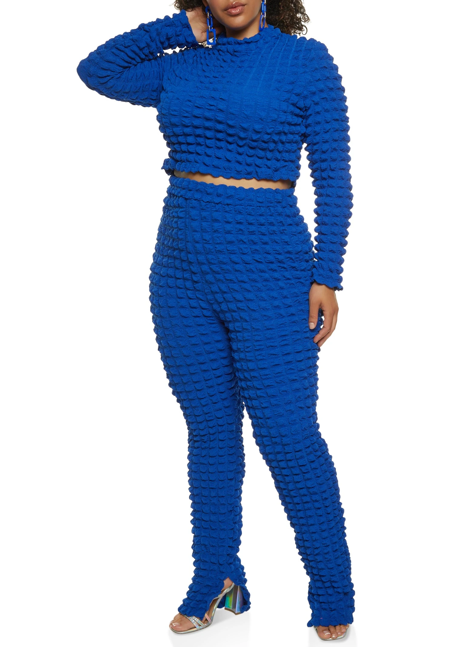 Plus Size Bubble Knit Long Sleeve Crop Top - Image 2