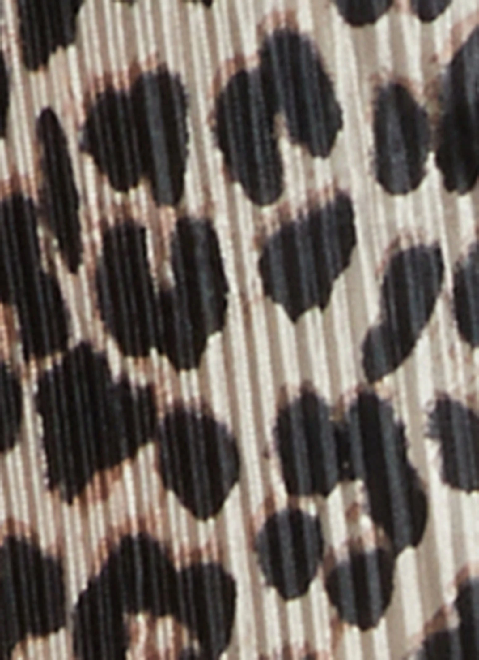 Plus Size Plisse Printed Button Front Shirt - Image 4