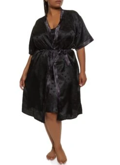 Plus Size Heart Print Satin Chemise With Robe