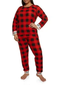Plus Size Buffalo Plaid Graphic Cuff Pajama Top And Pants