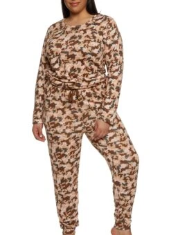Plus Size Camo Long Sleeve Pajama Top And Pants