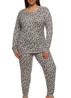 Plus Size Leopard Print Long Sleeve Pajama Top And Pants